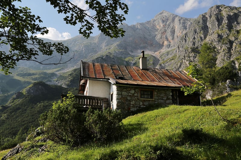 Lakeside Lodges